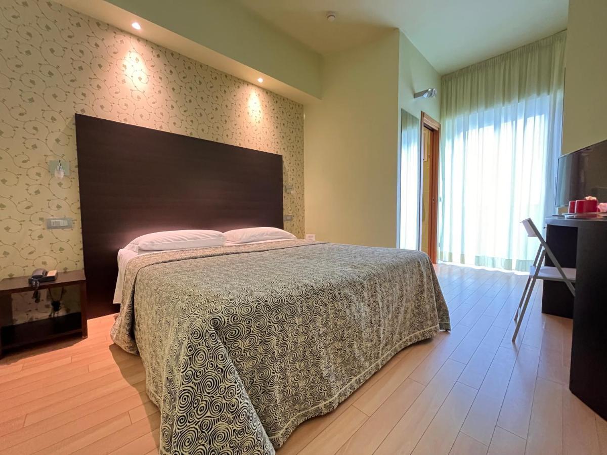 Hotel Perla - The Storyhoteller Riccione Exteriér fotografie
